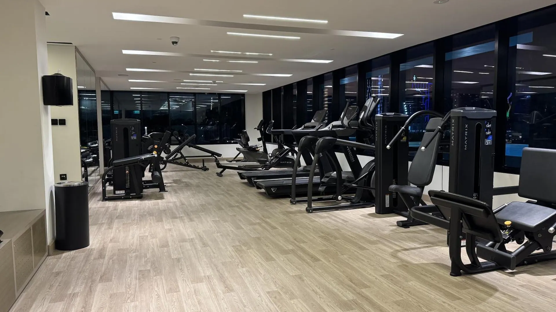 Burj Khalifa Poolview 1Br Apartment For 4 People Dubai United Arab Emirates