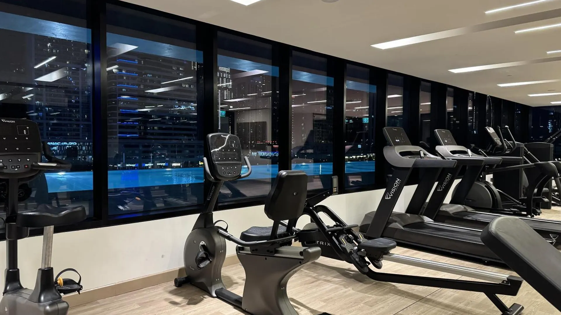 Burj Khalifa Poolview 1Br Apartment For 4 People Dubai 0*,  United Arab Emirates