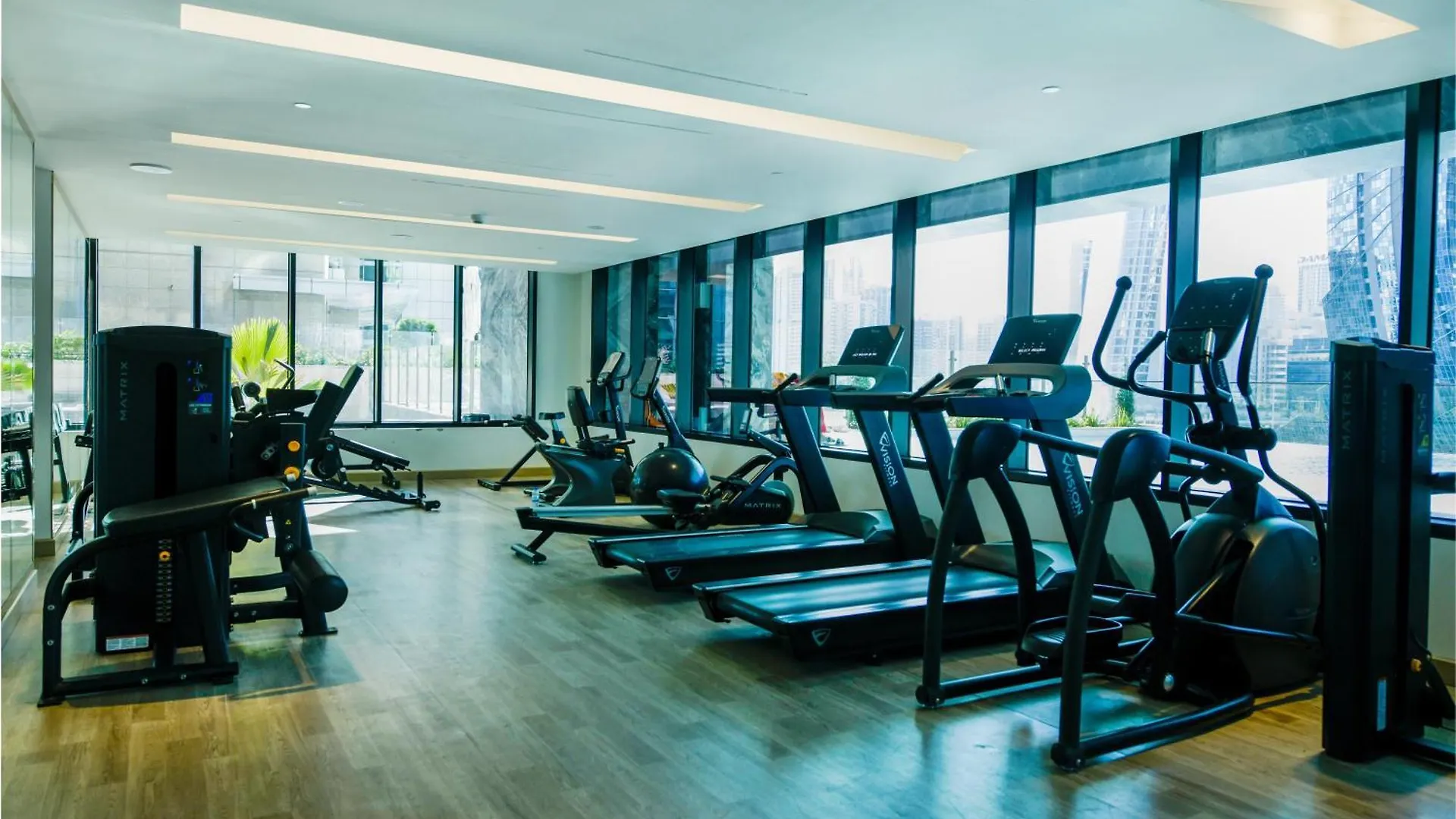 Burj Khalifa Poolview 1Br Apartment For 4 People Dubai United Arab Emirates