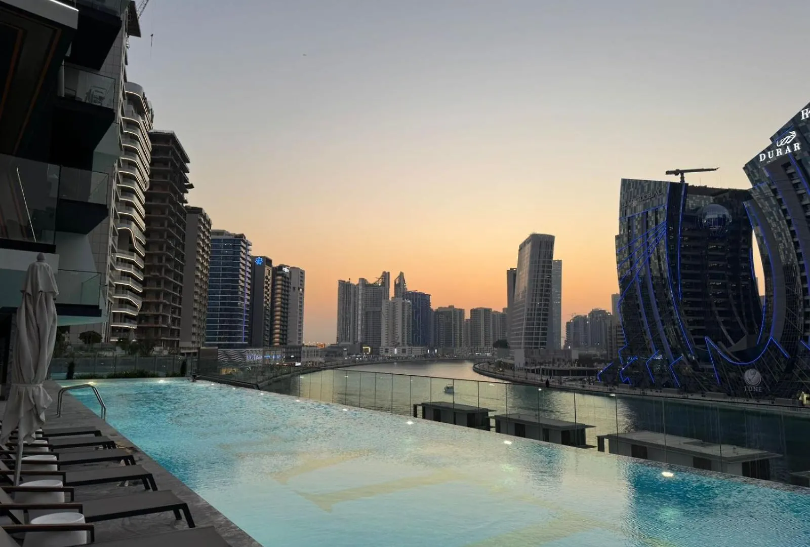 Burj Khalifa Poolview 1Br Apartment For 4 People Dubaï Émirats arabes unis
