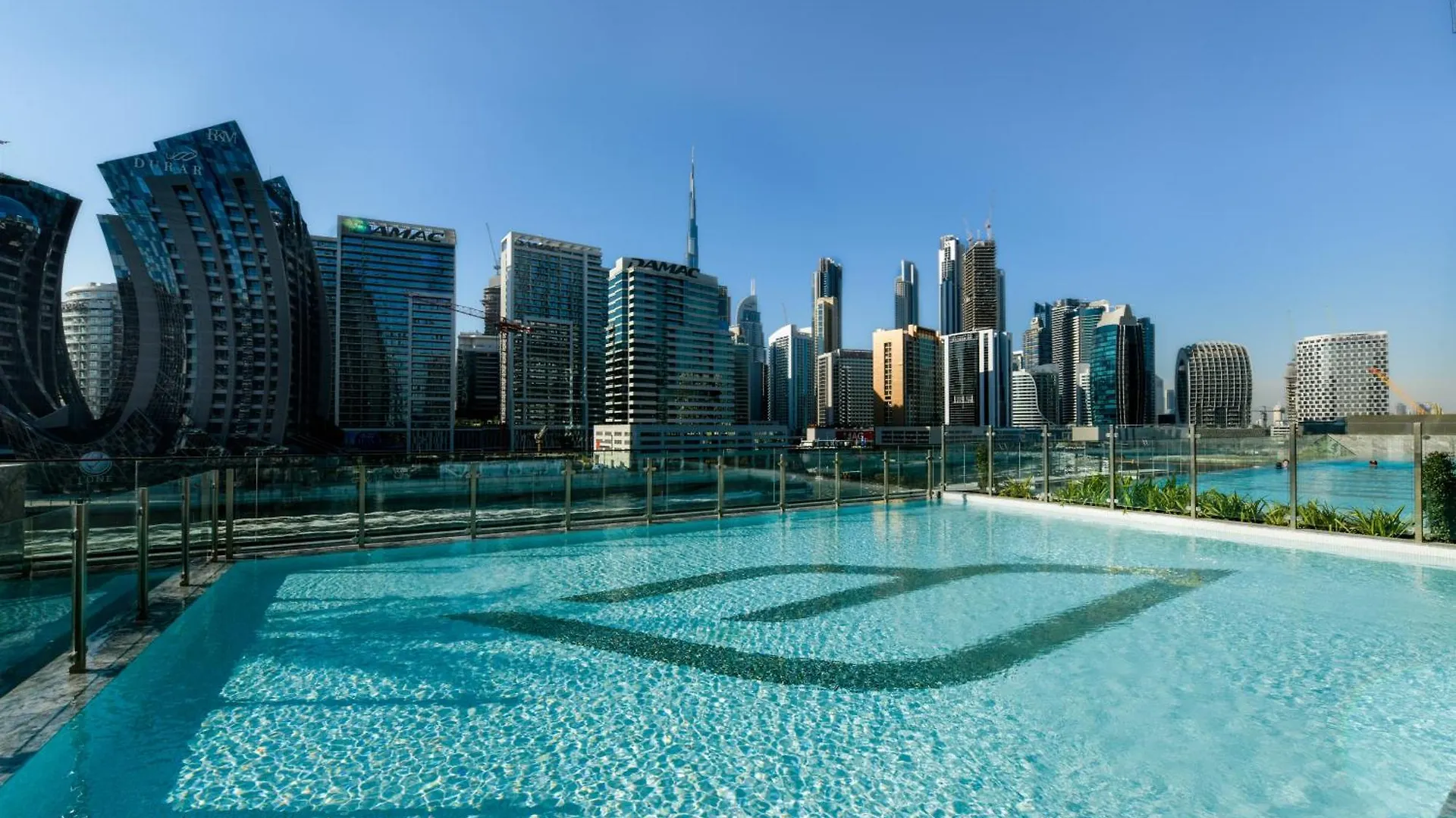 Burj Khalifa Poolview 1Br Apartment For 4 People Dubaï