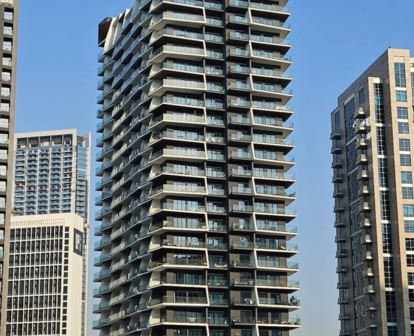 Burj Khalifa Poolview 1Br Apartment For 4 People Dubai